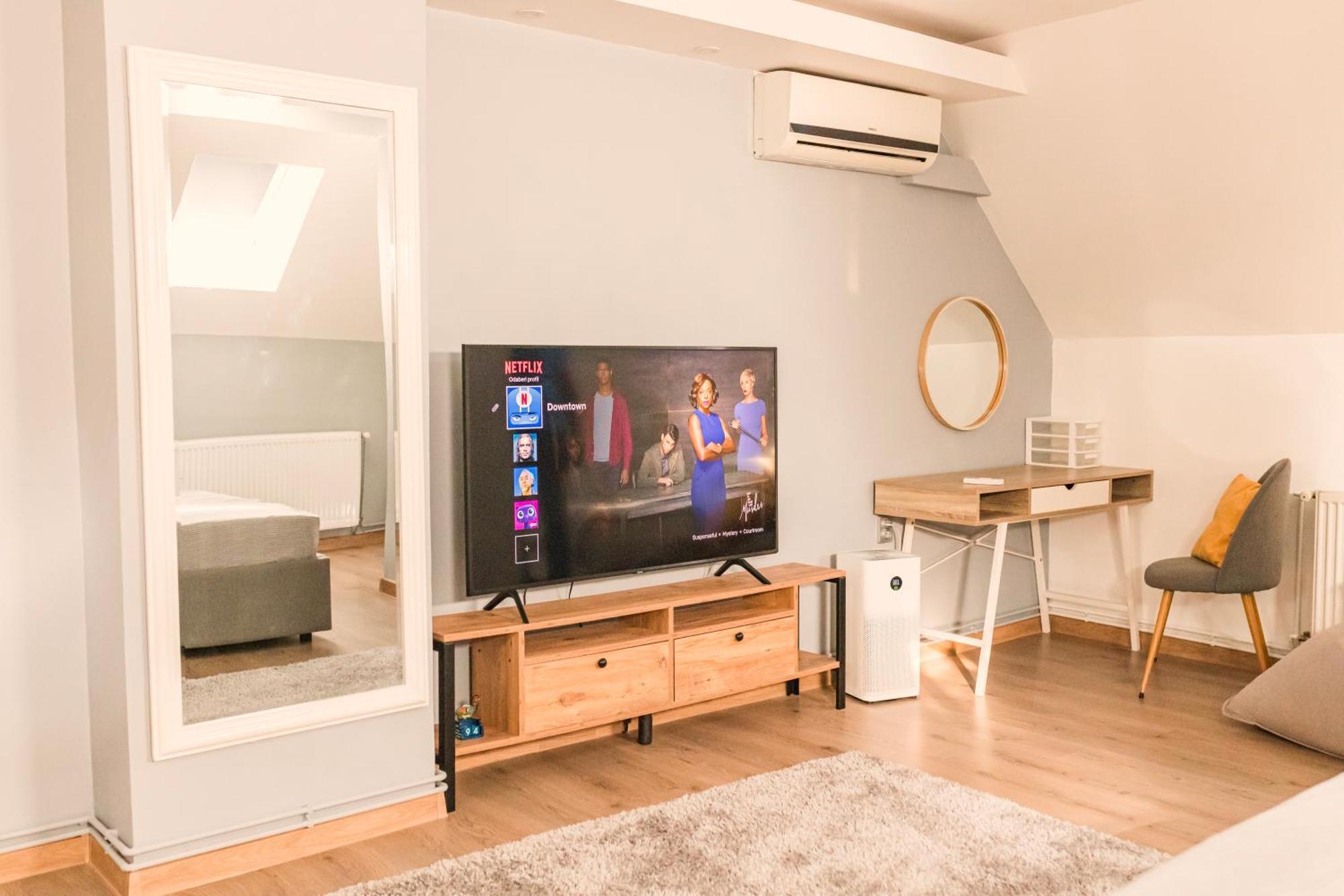 Downtown Apartment טראווניק מראה חיצוני תמונה