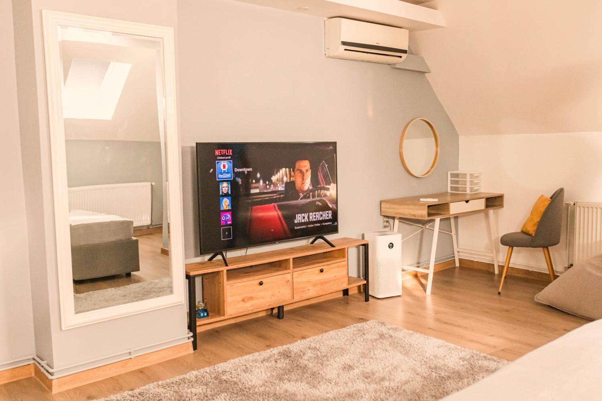 Downtown Apartment טראווניק מראה חיצוני תמונה